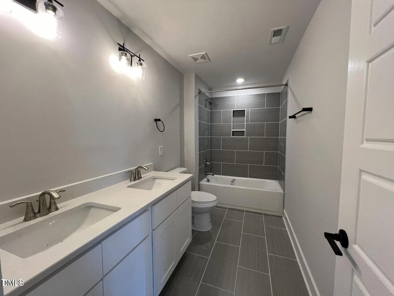 Full Bathroom - Floor 2 - 220 Sutherland Drive, Franklinton, NC 27525