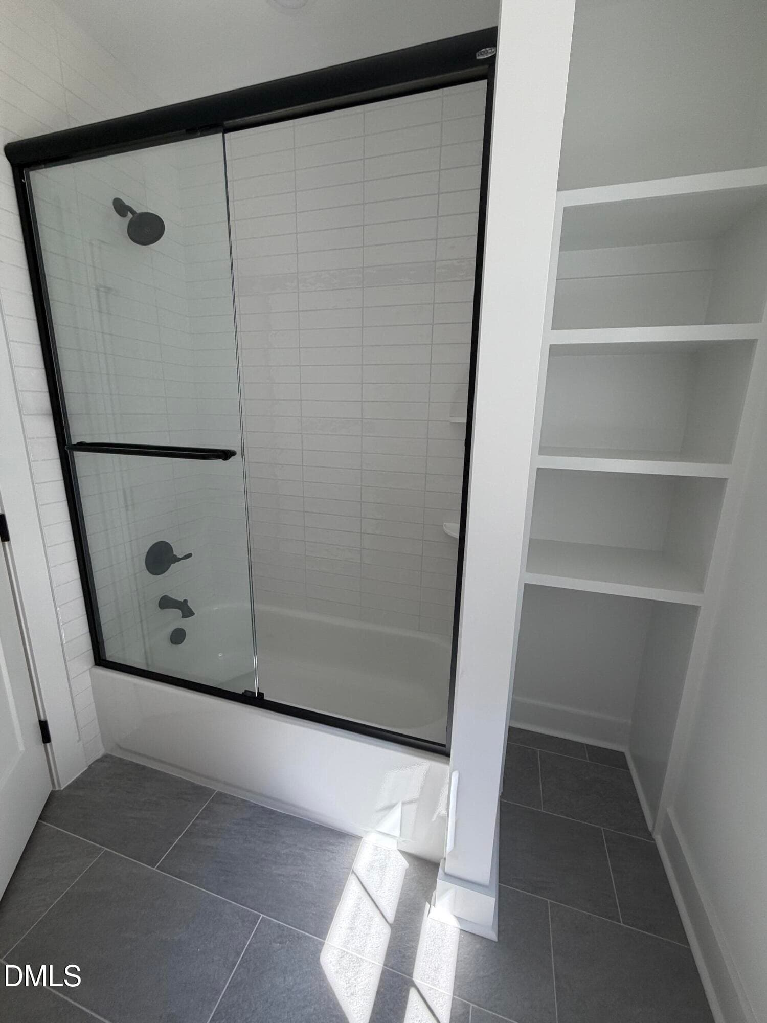 Bath - 50 Heritage Trail, Zebulon, NC 27597