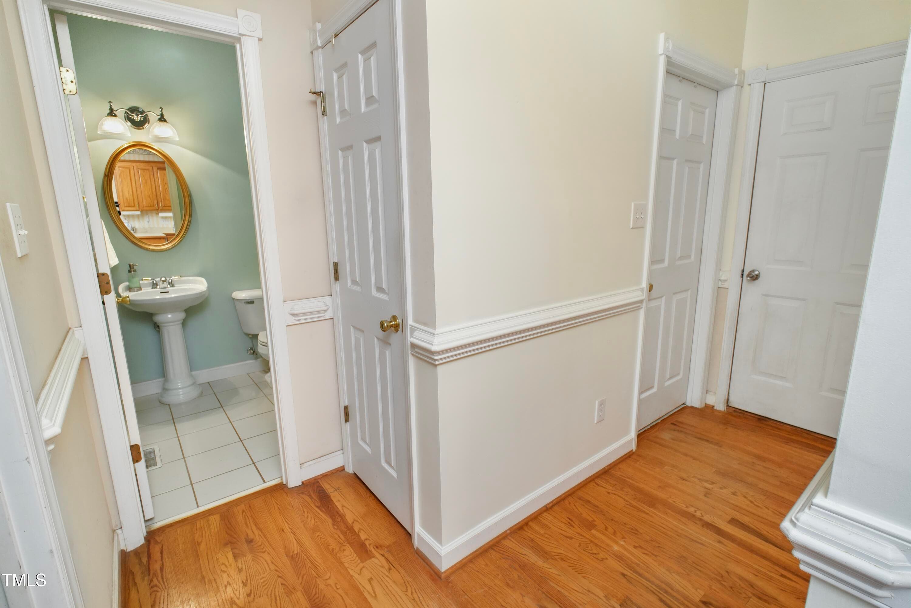 Powder room - 115 Hunters Walk Lane, Clinton, NC 28328, Clinton