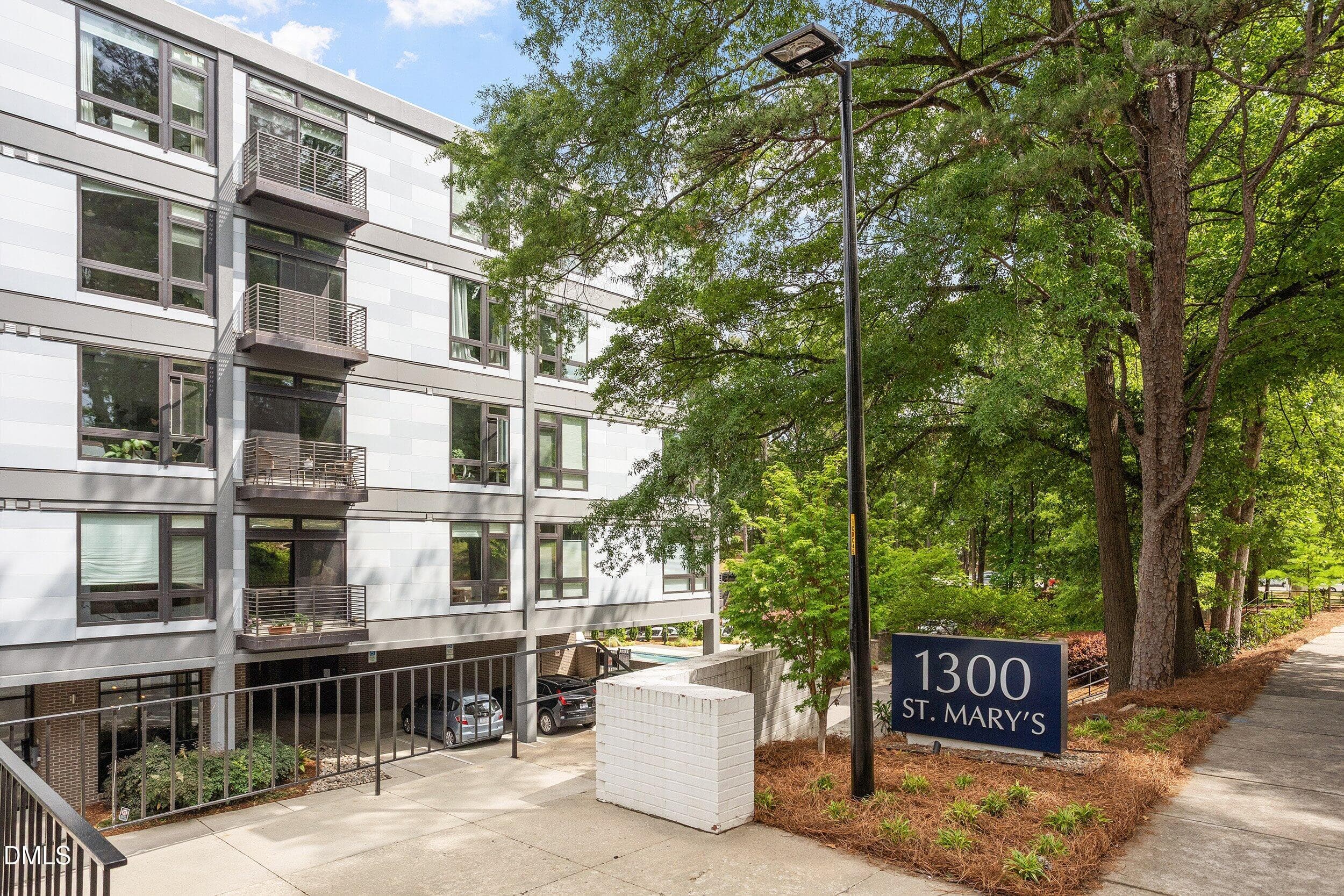 31-1300 St Marys St NA 03 - 1300 St Marys Street 301, Raleigh, NC 27605, Raleigh