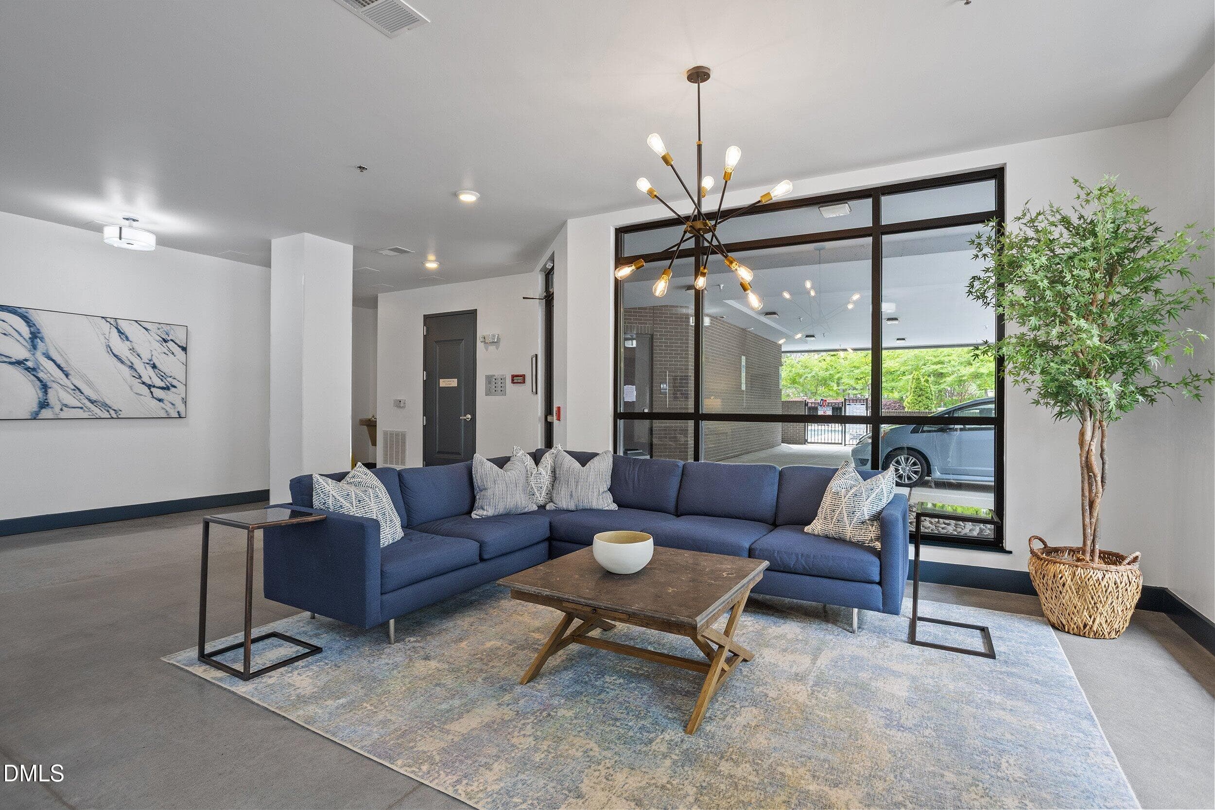 39-1300 St Marys St NA 11 - 1300 St Marys Street 301, Raleigh, NC 27605, Raleigh