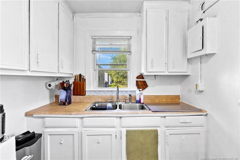 Photo 11 - 102 Scarborough Street, Spring Lake, NC 28390