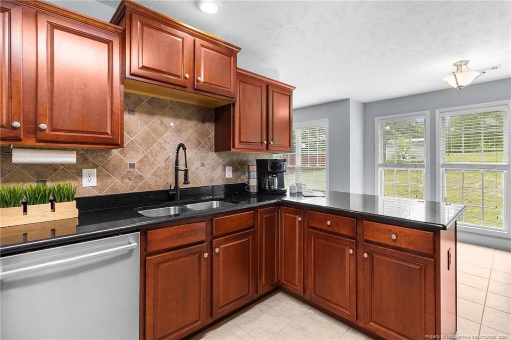 Kitchen - 437 Spring Flowers Drive, Cameron, NC 28326