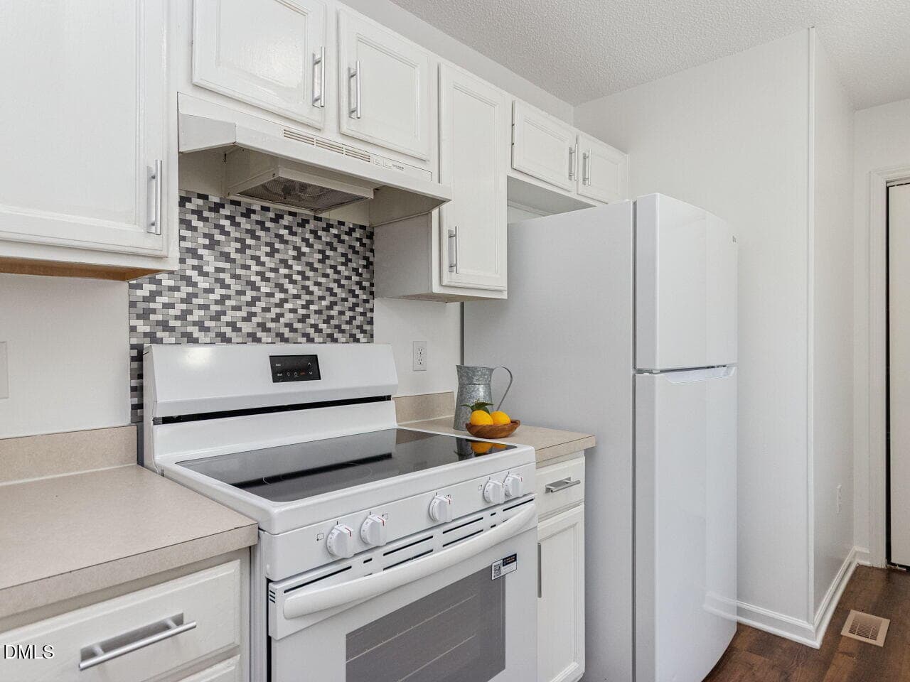 Kitchen - 104 Cliffdale Road, Holly Springs, NC 27540, Holly Springs