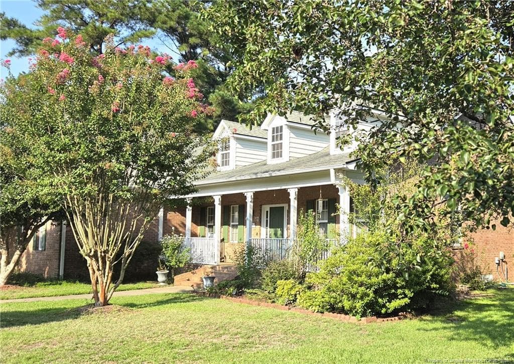 Photo 2 - 6104 Castlebrooke Lane, Linden, NC 28356