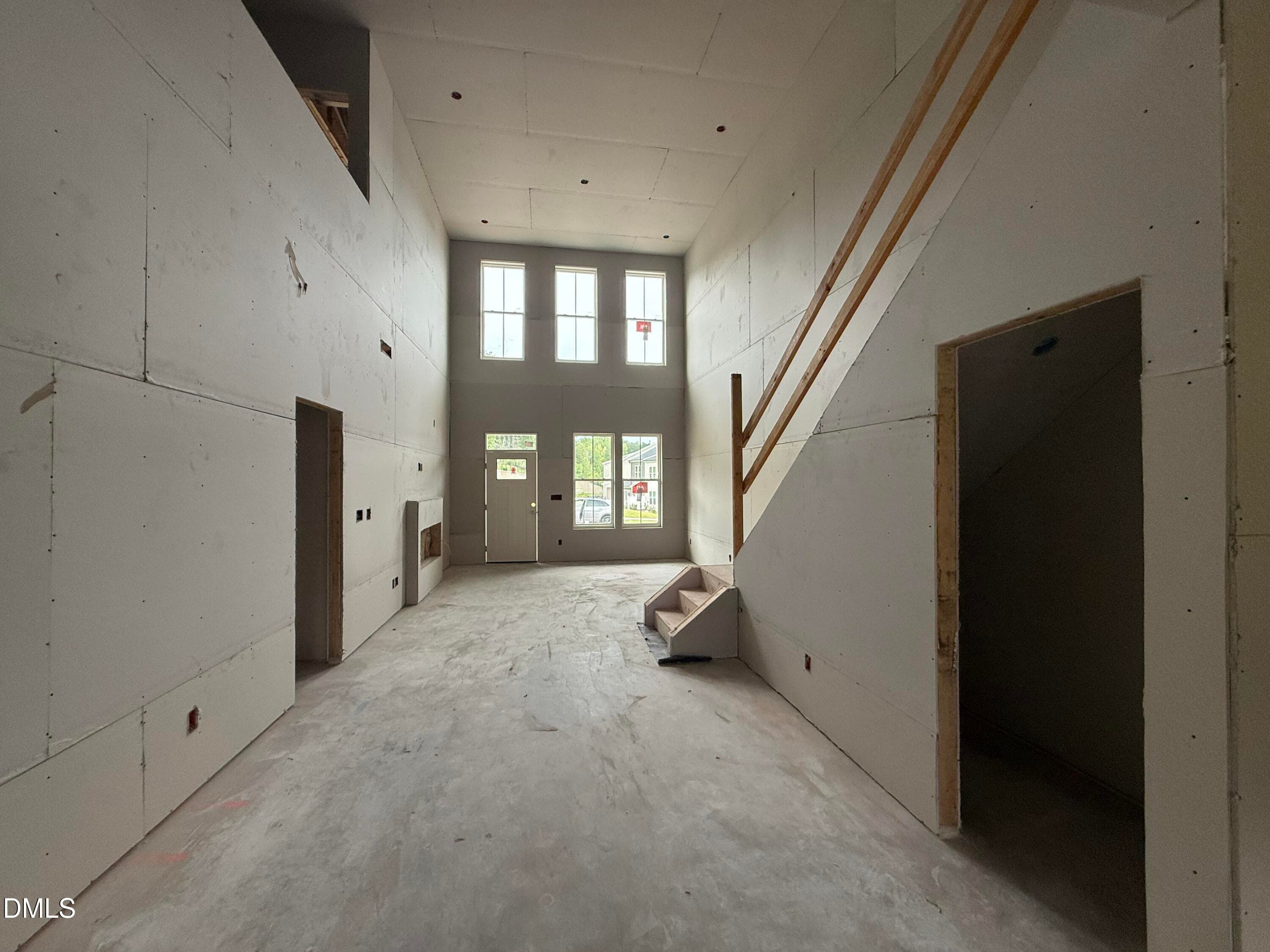 2 story Great Room and Dining Area - 611 Lanceleaf Lane 14, Durham, NC 27703