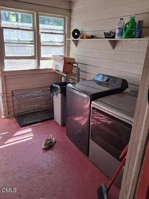 Laundry - 1207 Hargrove Street, Henderson, NC 27536