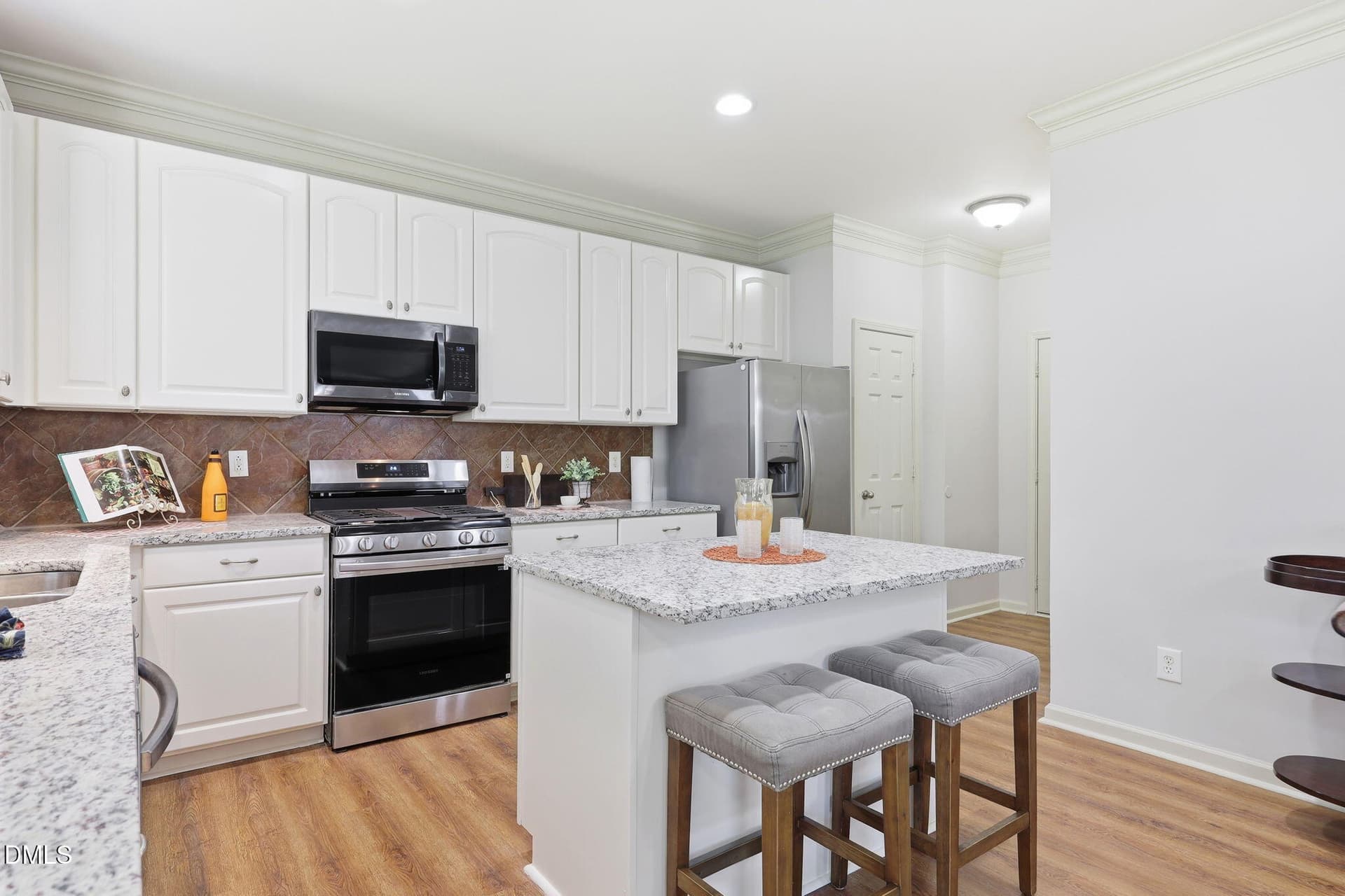 23-web-or-mls-IMG_7123 - 635 Piper Stream Circle, Cary, NC 27519