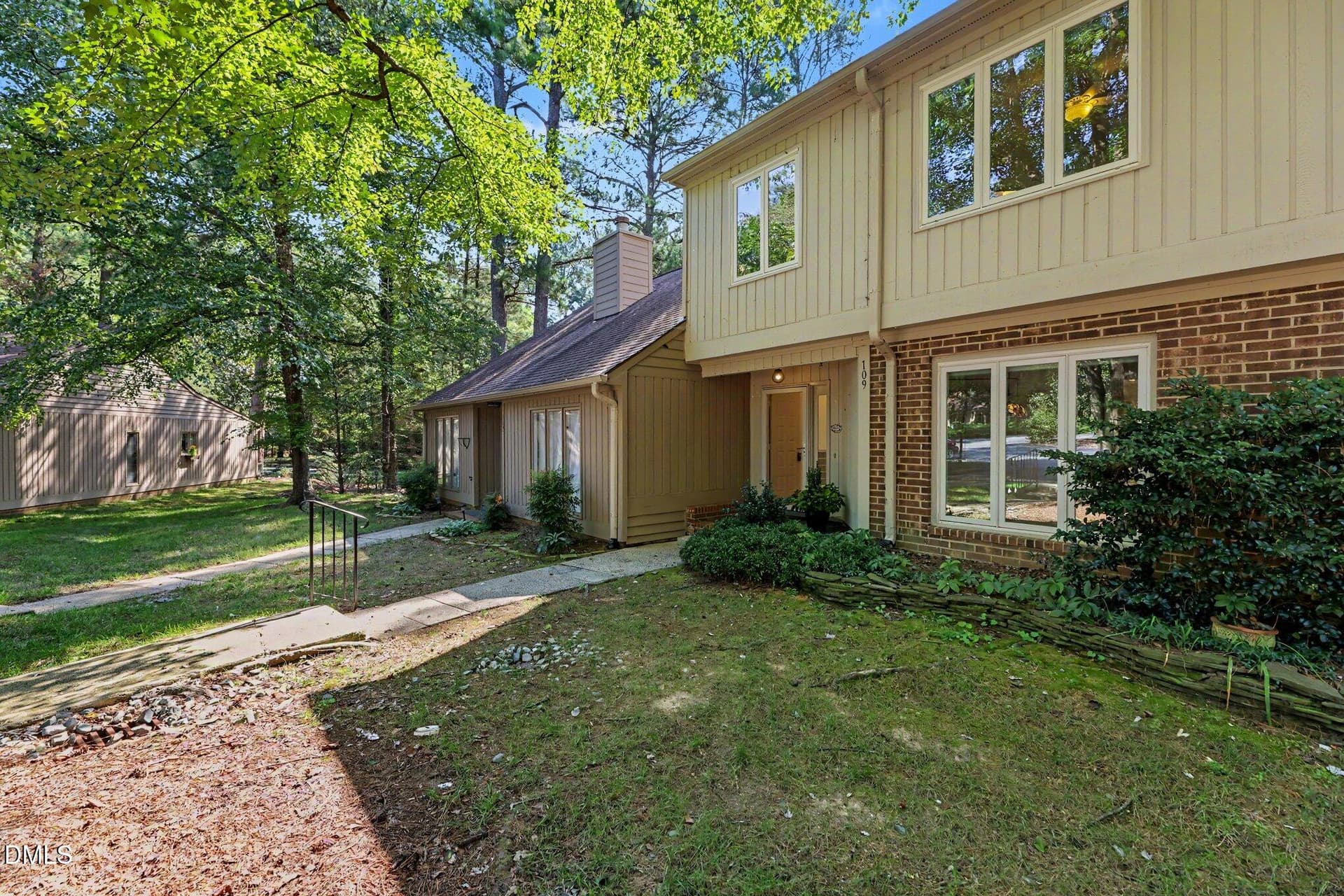 1 109 Mossbark_FRONT - 109 Mossbark Lane, Chapel Hill, NC 27514