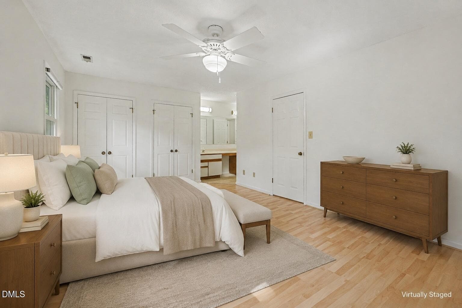 4 PBR virtually staged - 109 Mossbark Lane, Chapel Hill, NC 27514
