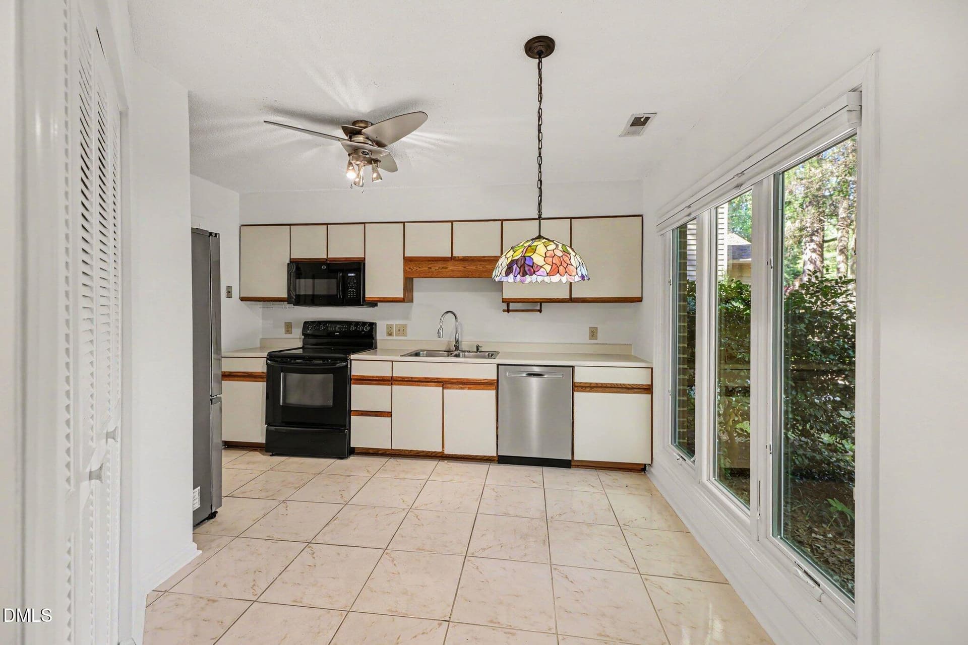 16 - 109 Mossbark Lane, Chapel Hill, NC 27514