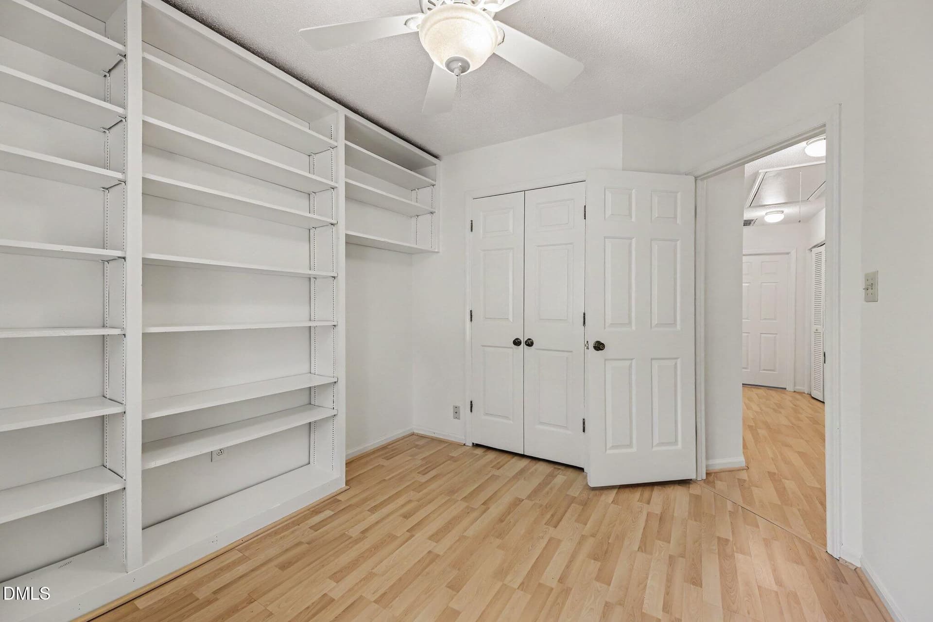 30 - 109 Mossbark Lane, Chapel Hill, NC 27514