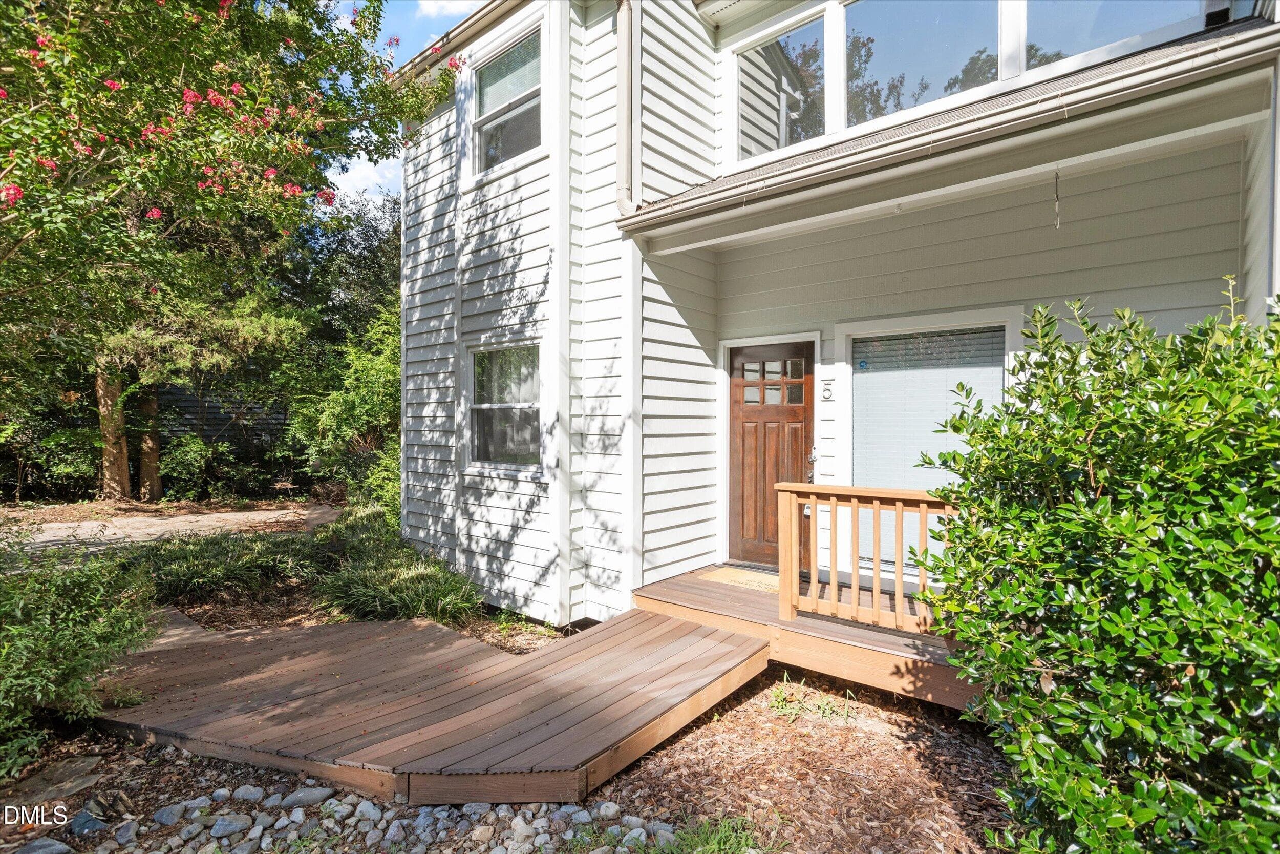 09-5 Sandstone Ridge Dr [3356268]_090120 - 5 Sandstone Ridge Drive, Durham, NC 27713, Durham