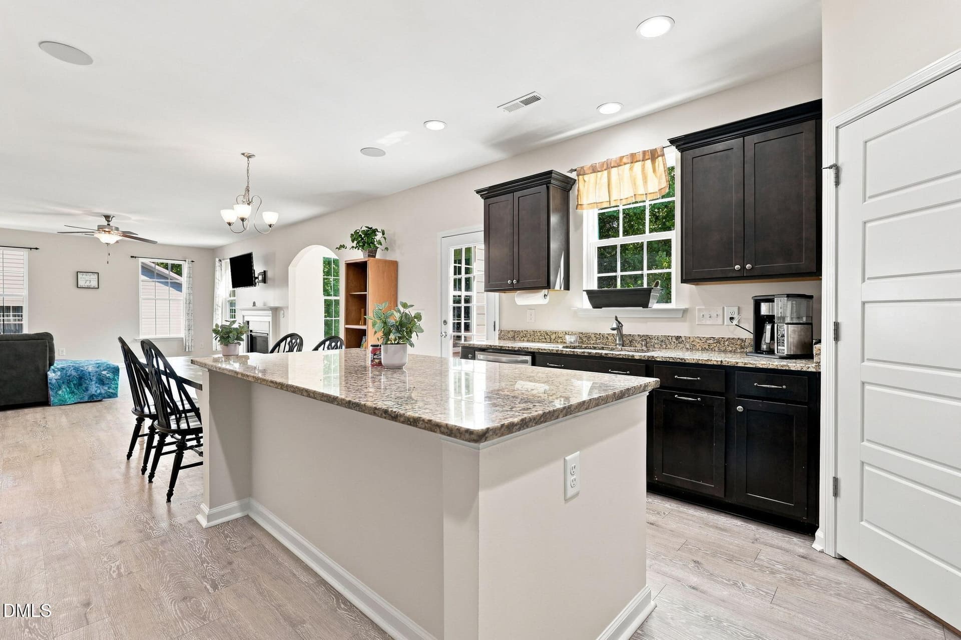 24-kitchen-island - 8109 Fieldcrest Lane, Fuquay Varina, NC 27526