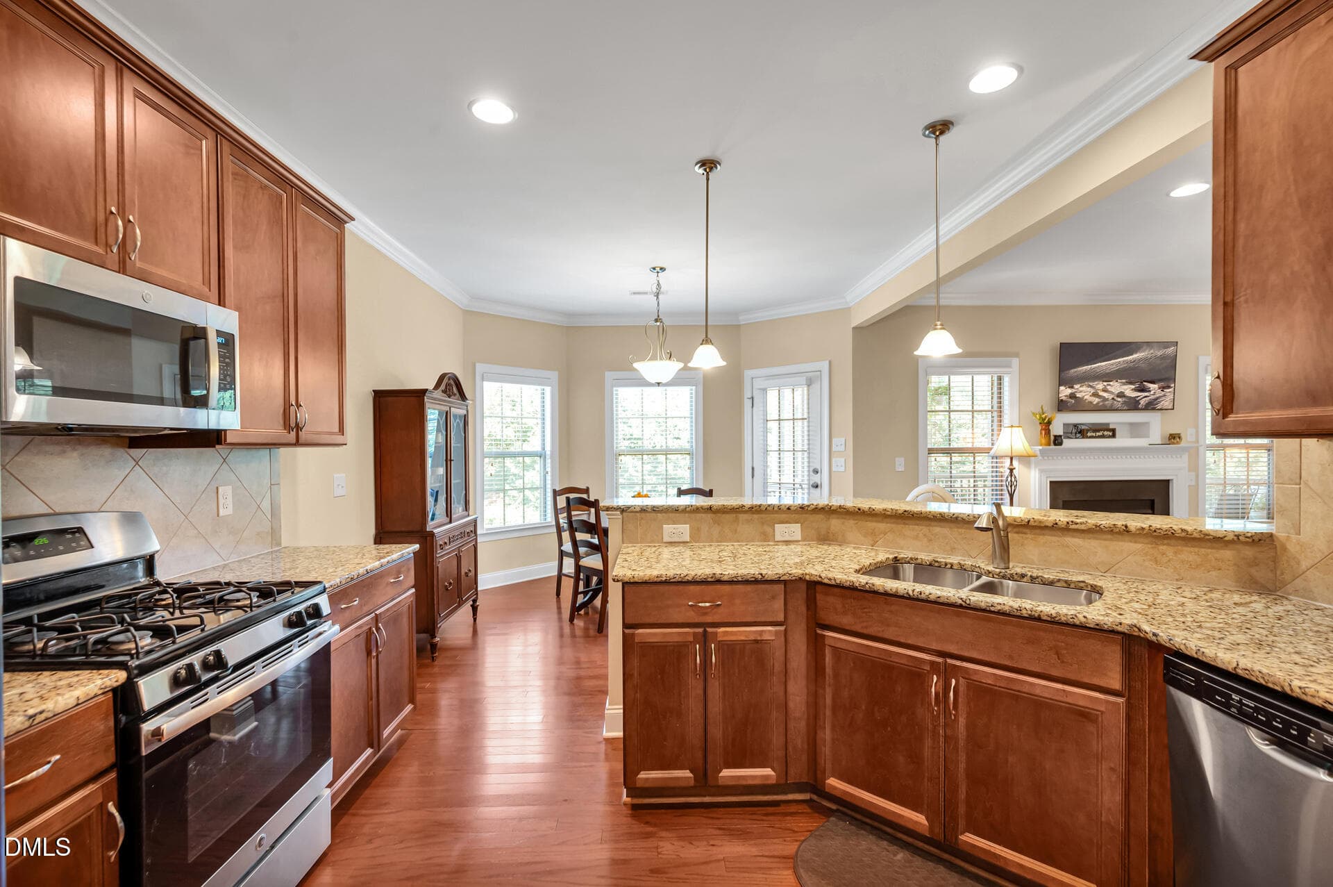 FAR_1141 - 516 Walker Ranch Drive, Fuquay Varina, NC 27526