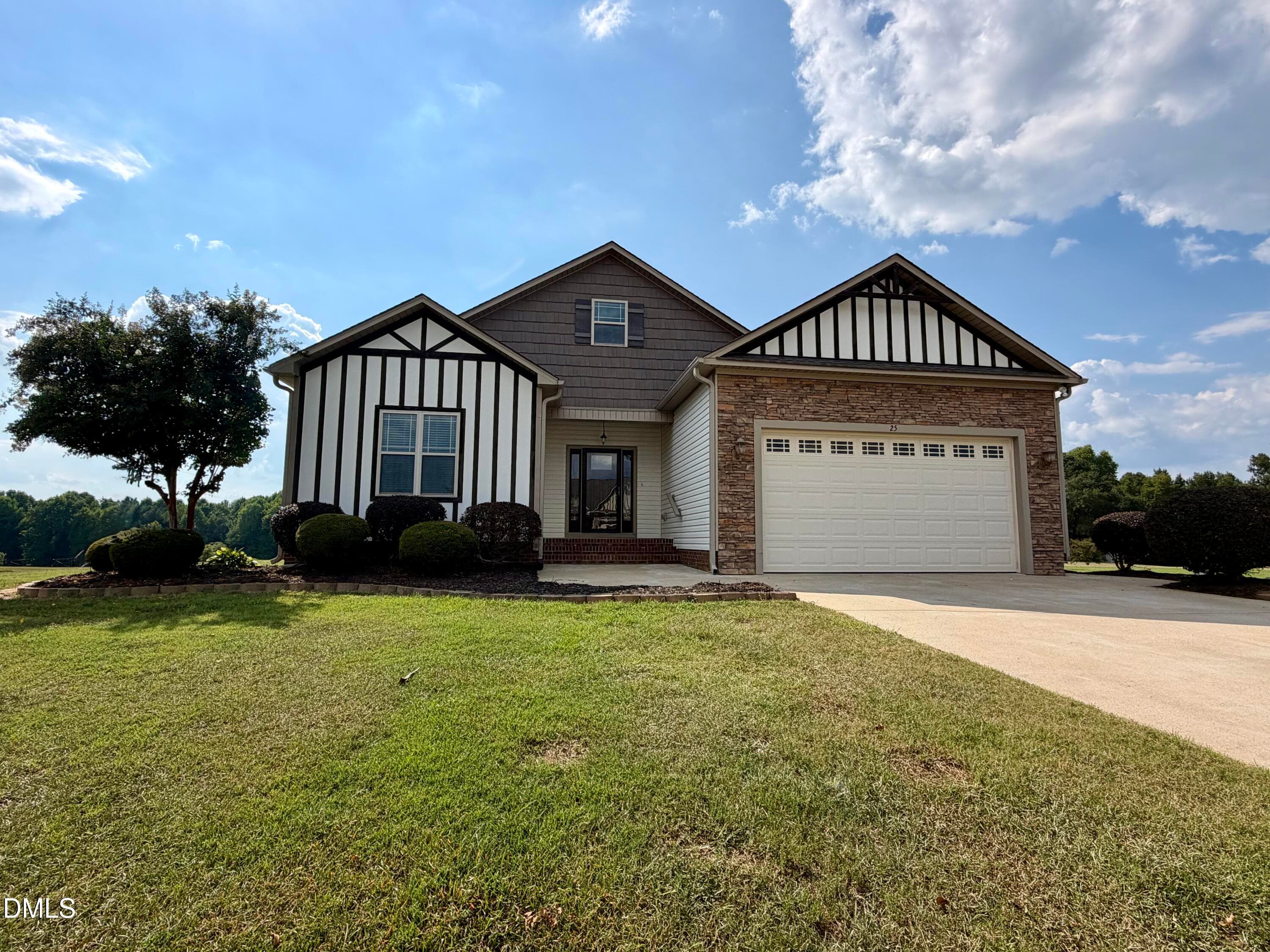 25 Rocky Creek Lane, Benson, NC 27504