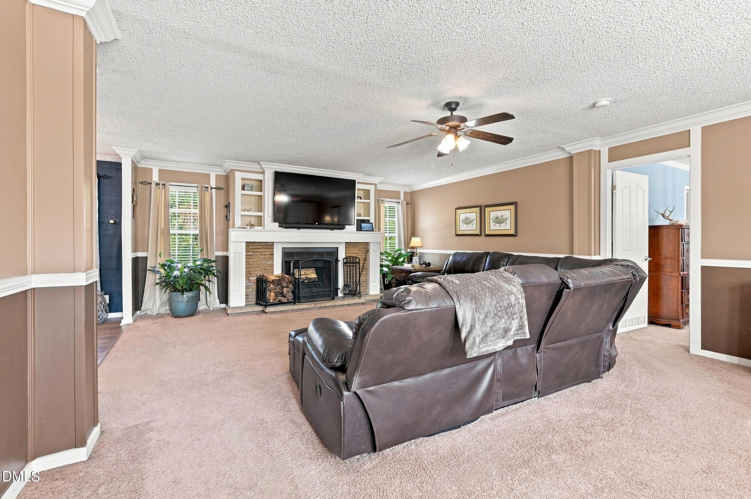 Living Room - 4331 Nc-39, Louisburg, NC 27549, Louisburg
