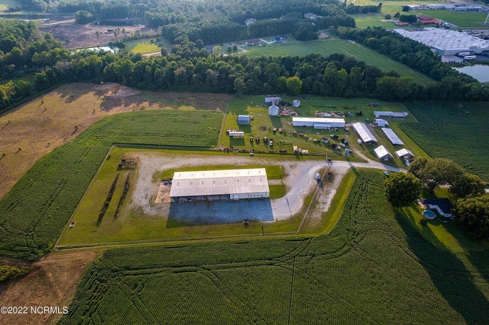 Photo 3 - 382 Pig Cradle Lane, Clinton, NC 28328