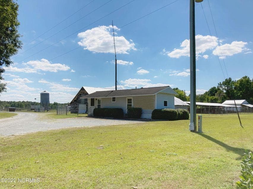 Photo 5 - 382 Pig Cradle Lane, Clinton, NC 28328