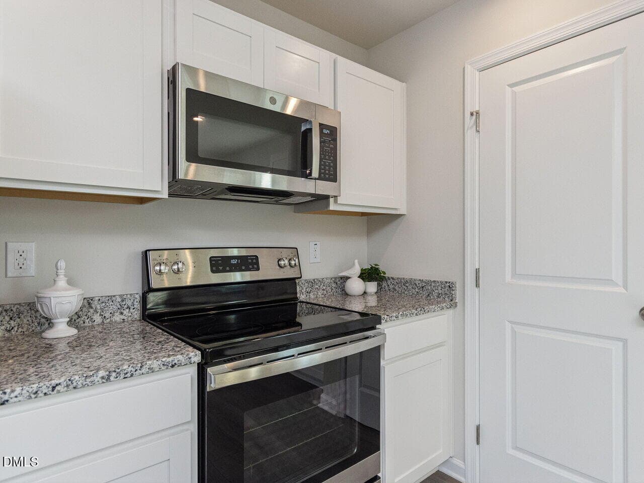 011-1280x960-photo - 801 Brook Bawn Road, Wendell, NC 27591, Wendell