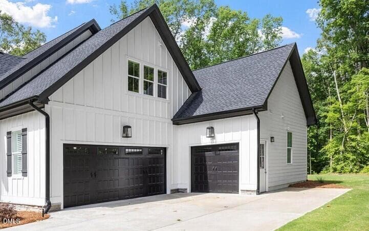 Three-car garage - 160 Roberson Creek Road, Pittsboro, NC 27312