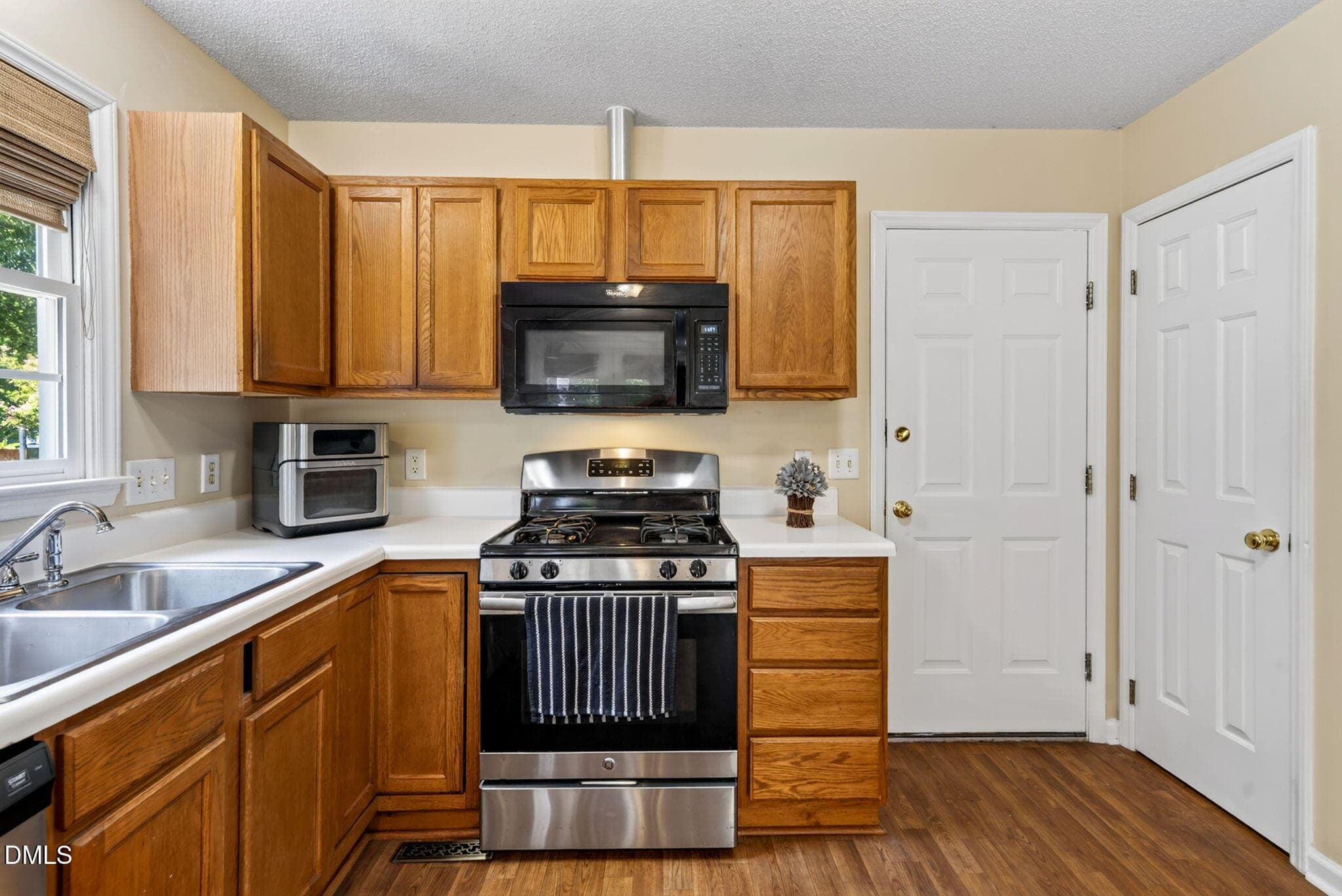 28-web-or-mls-4512 Lazyriver Drive - 28 - 4512 Lazyriver Drive, Durham, NC 27712