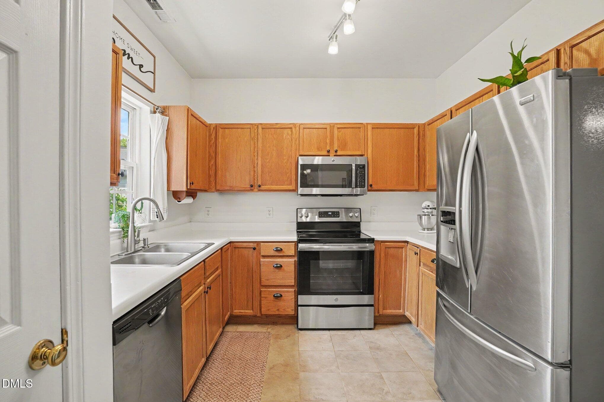 Kitchen - 109 Danesway Drive, Holly Springs, NC 27540, Holly Springs