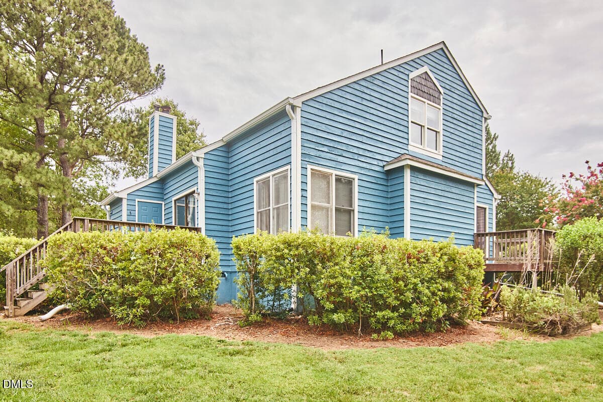 005 - 9 Hickory Wood Square, Durham, NC 27713
