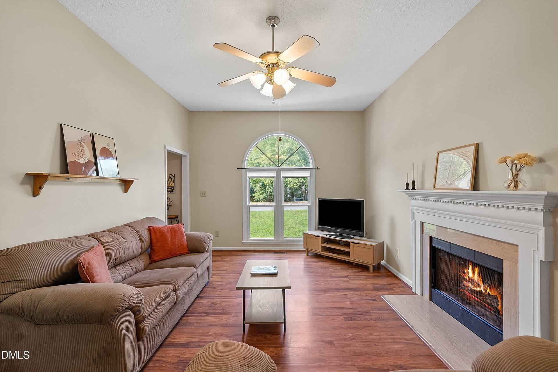 Family Room 4 - 101 Gatepost Lane, Cary, NC 27513