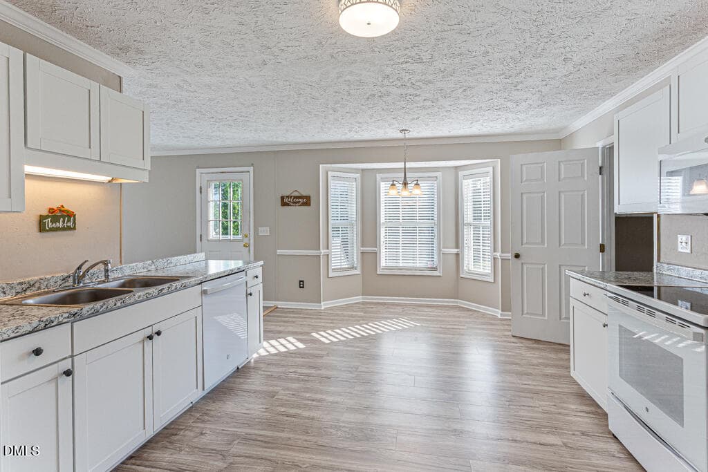 6) 74346-6a5bc6a6b50c6 - 142 Richmond Park Drive, Cameron, NC 28326