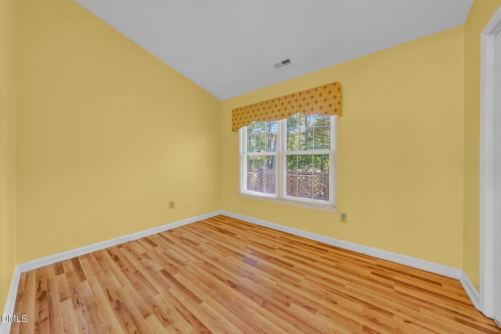 19-web-or-mls-132 Lake Hollow Circle -19 - 132 Lake Hollow Circle, Cary, NC 27513