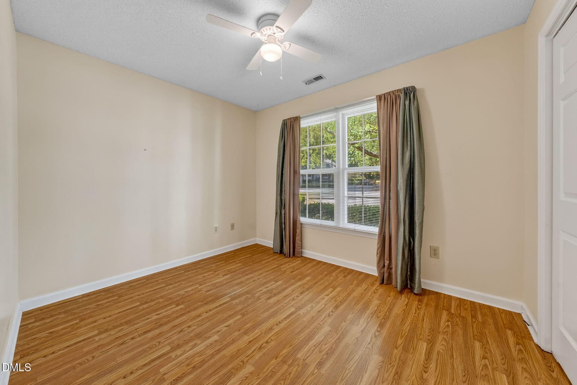 29-web-or-mls-132 Lake Hollow Circle -29 - 132 Lake Hollow Circle, Cary, NC 27513
