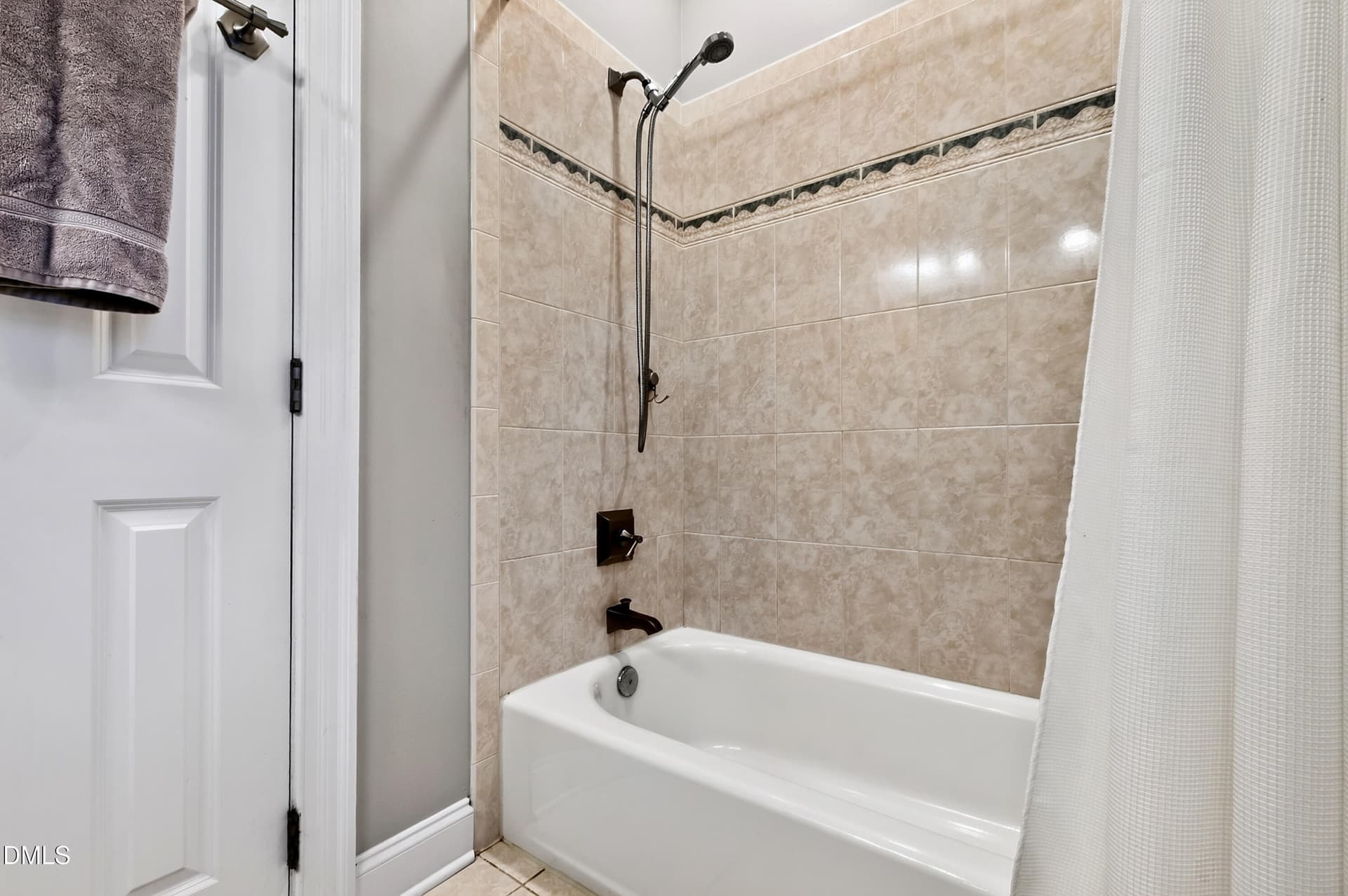Green Yard (64) - 2800 Green Yard Court, Fuquay Varina, NC 27526