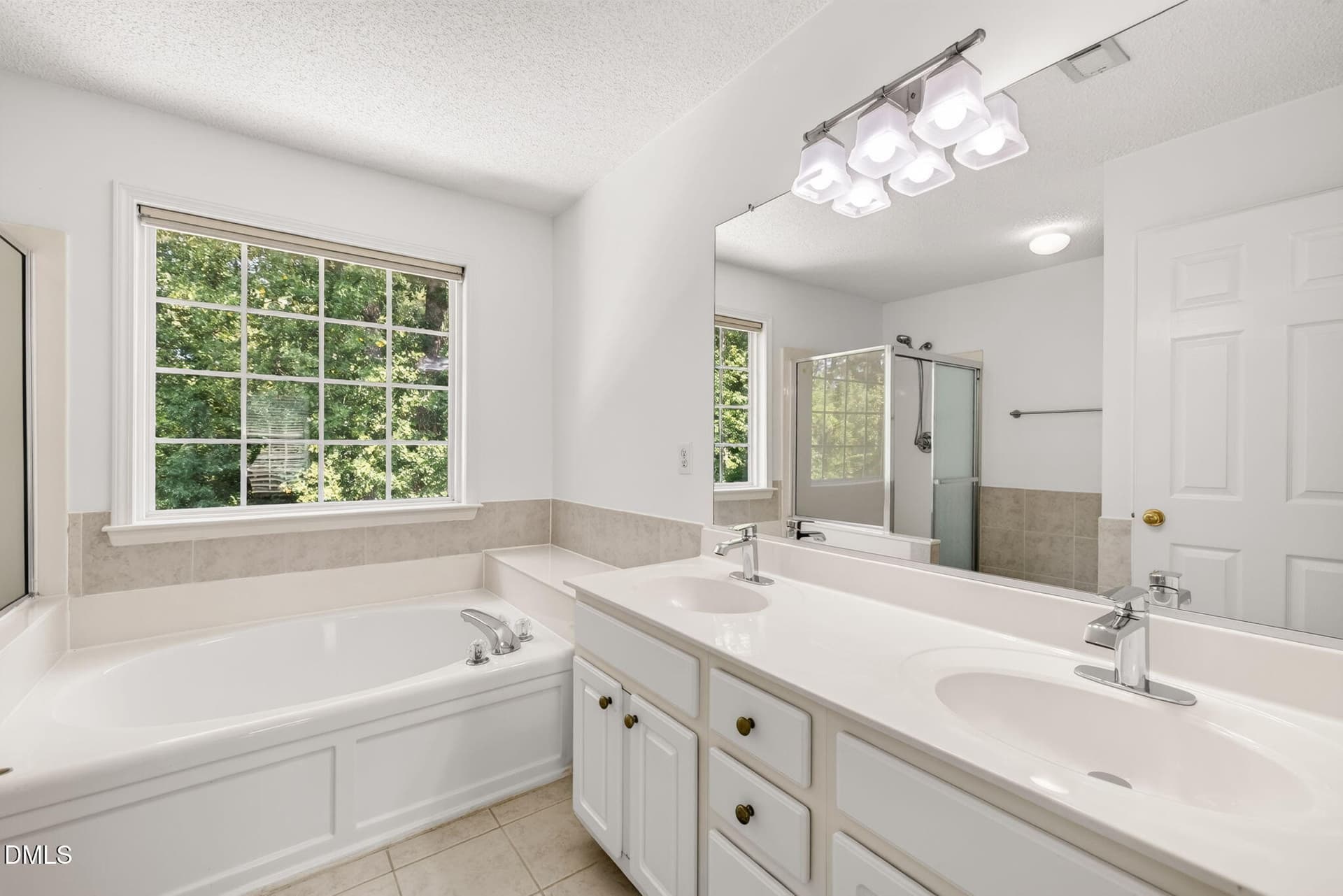 43-web-or-mls-IMG_0222 - 229 Tecumseh Court, Cary, NC 27513