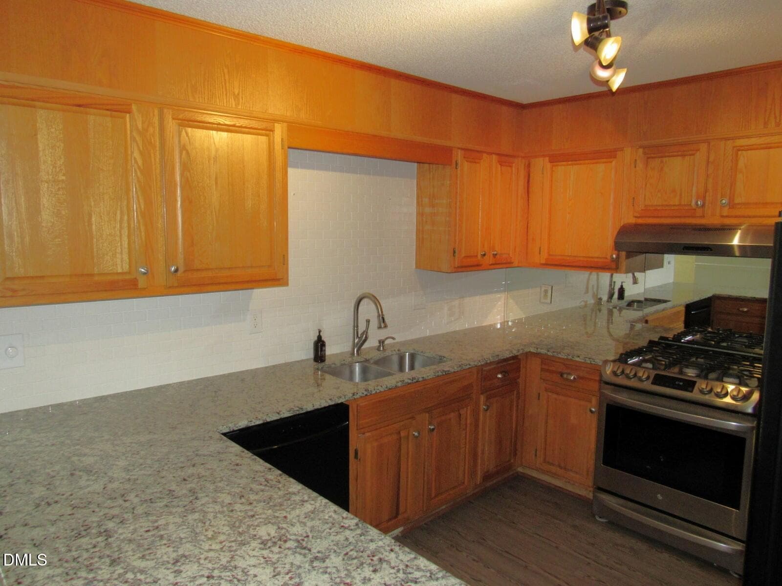 Kitchen - 1290 Spring Valley Road, Henderson, NC 27537