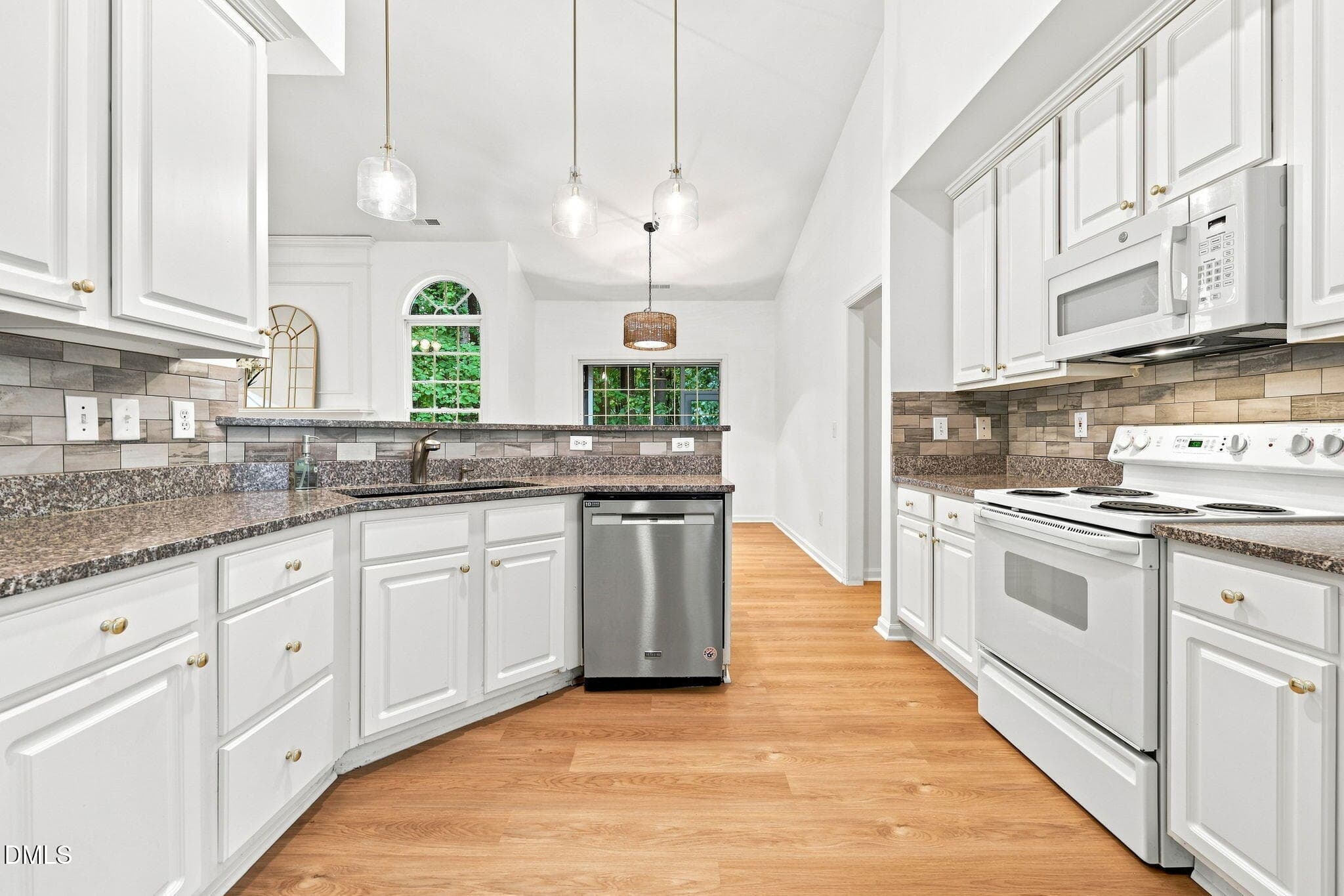 51-web-or-mls-IMG_3719 - 8901 Pleasant Meadow Drive, Raleigh, NC 27615, Raleigh