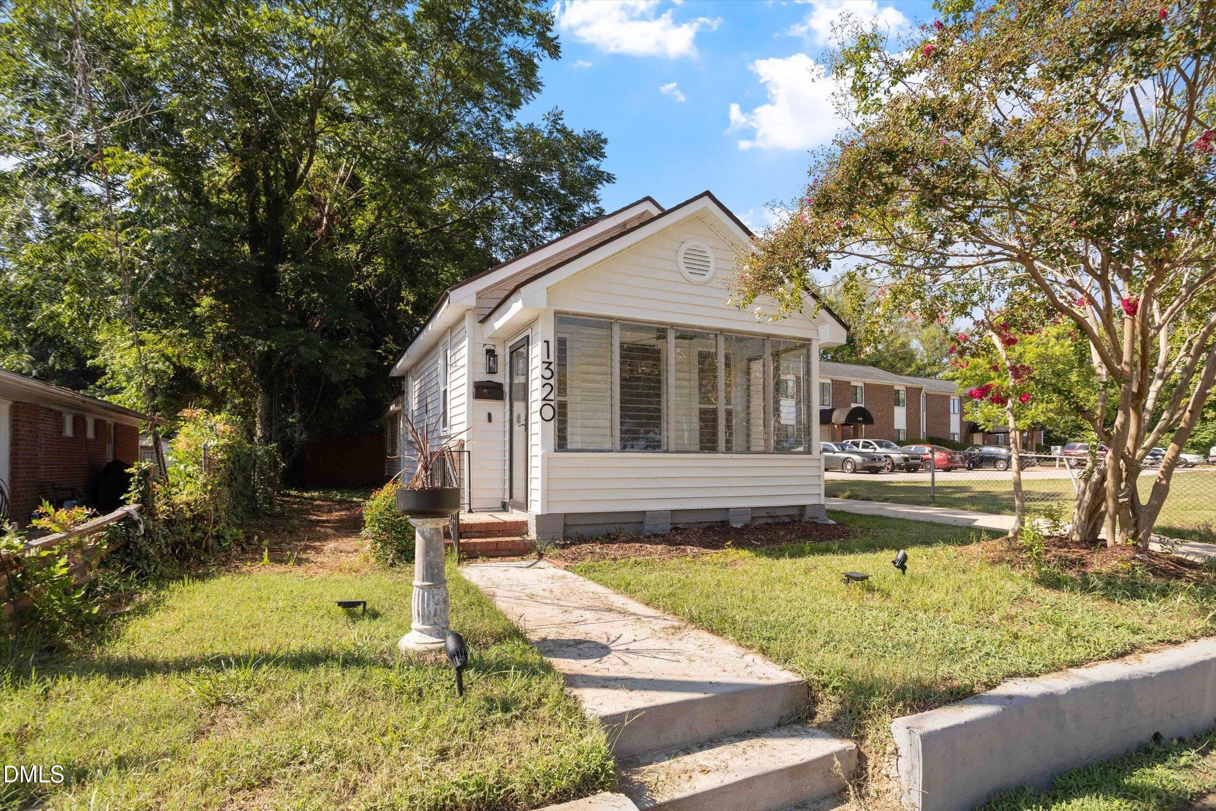 1320 Oakwood Avenue, Raleigh, NC 27610