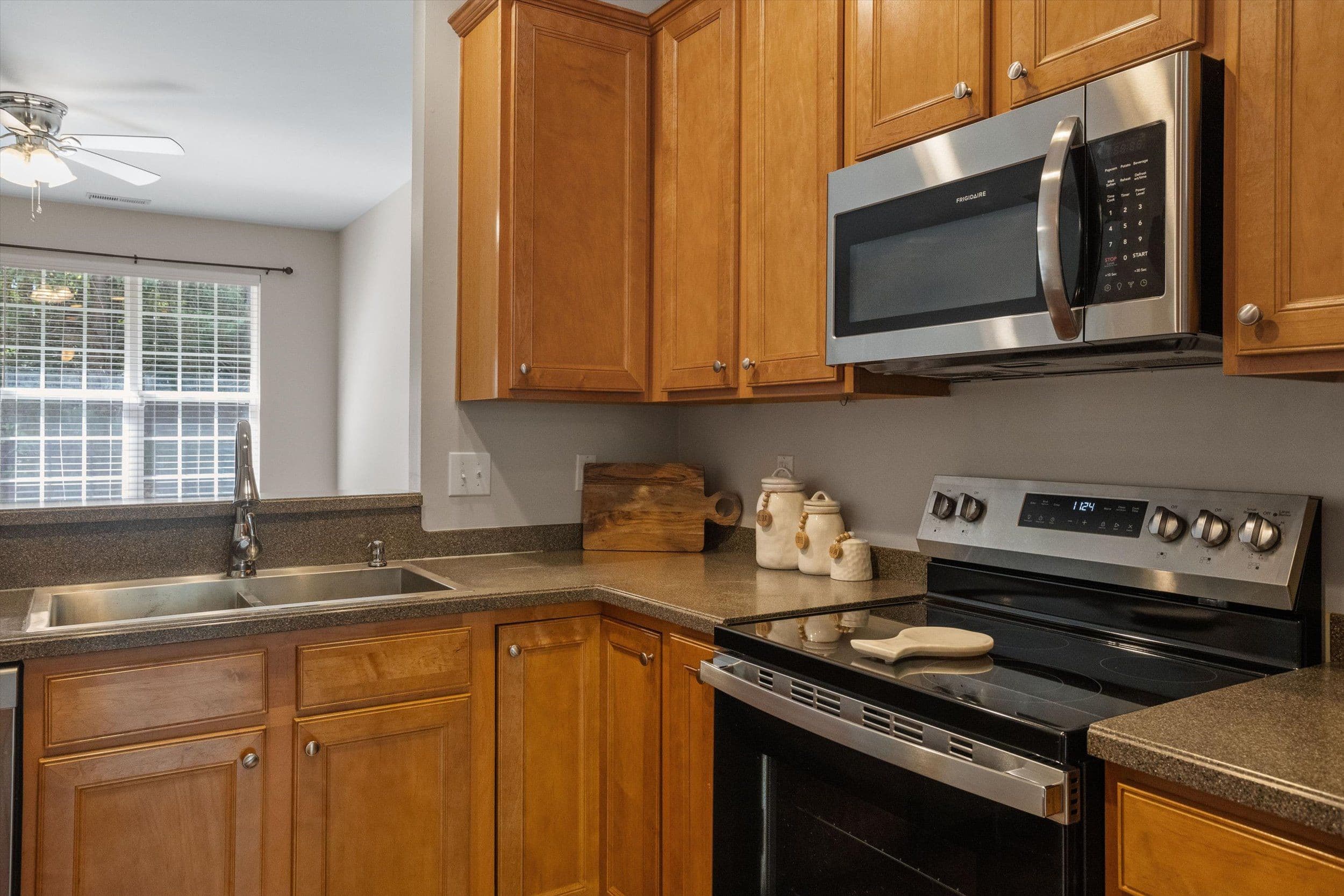 Photo 6 - 4323 Sugarbend Way, Raleigh, NC 27606, Raleigh