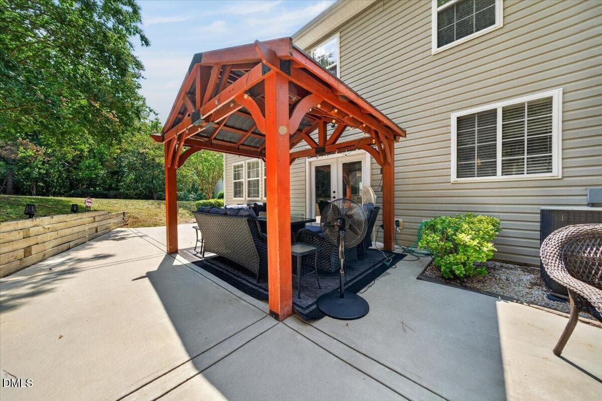13-2945GladeAsterCtRaleigh_013 - 2945 Glade Aster Court, Raleigh, NC 27604, Raleigh