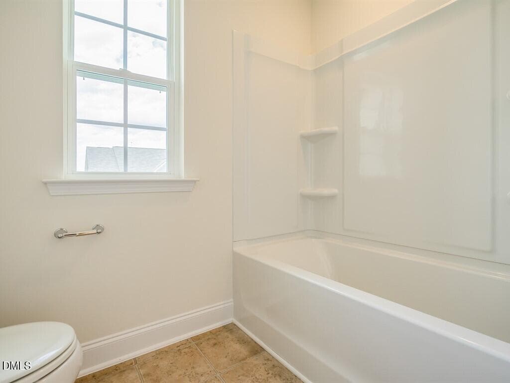 014_Adjoining Bathroom - 1516 Briar Brook Lane, Zebulon, NC 27597