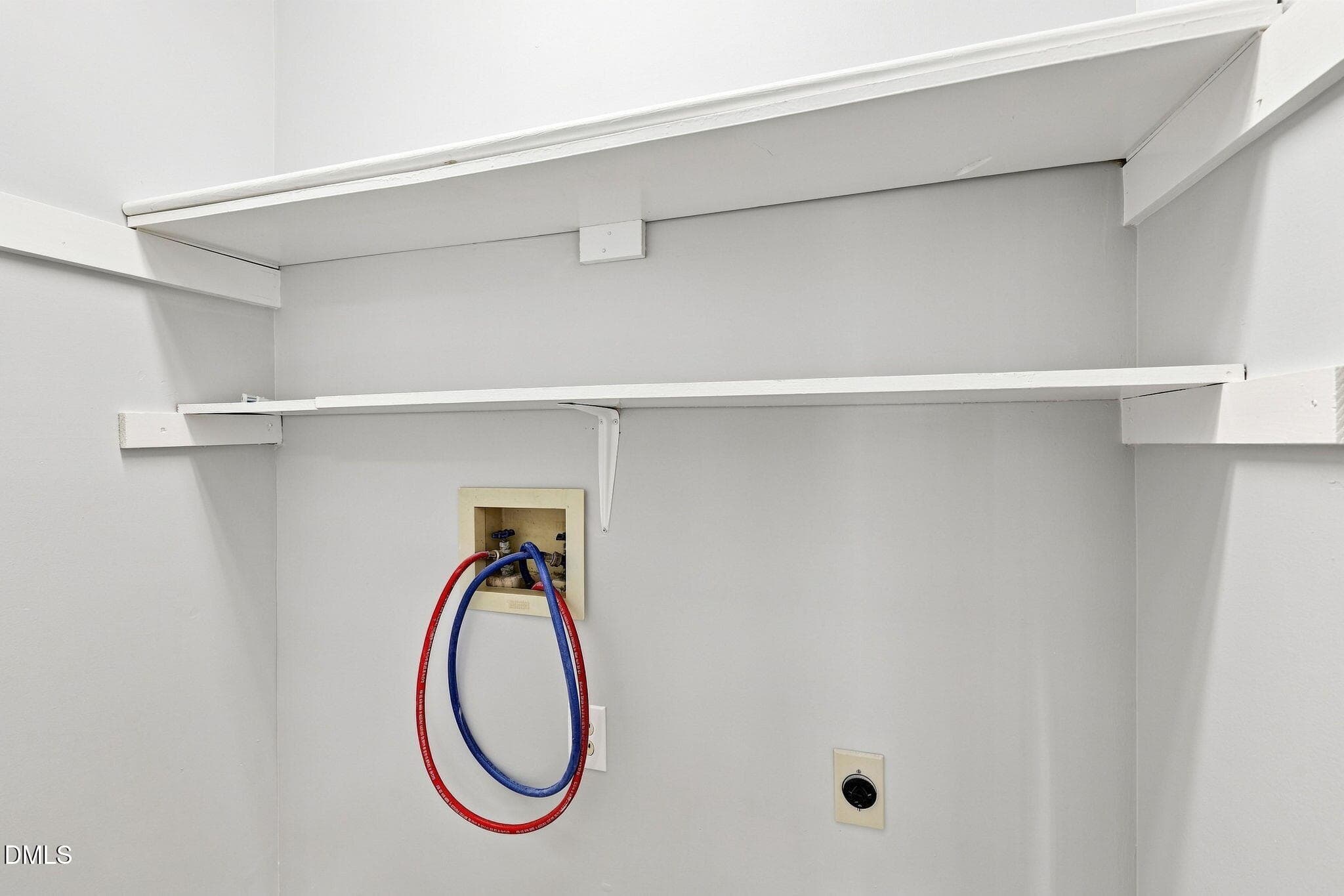 washer / dryer closet - 5601 Sky Lane Drive, Durham, NC 27704, Durham