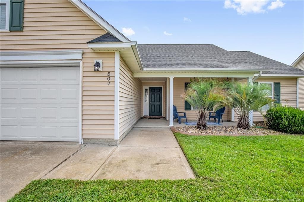 Photo 4 - 507 Fairfield Circle, Raeford, NC 28376, Raeford