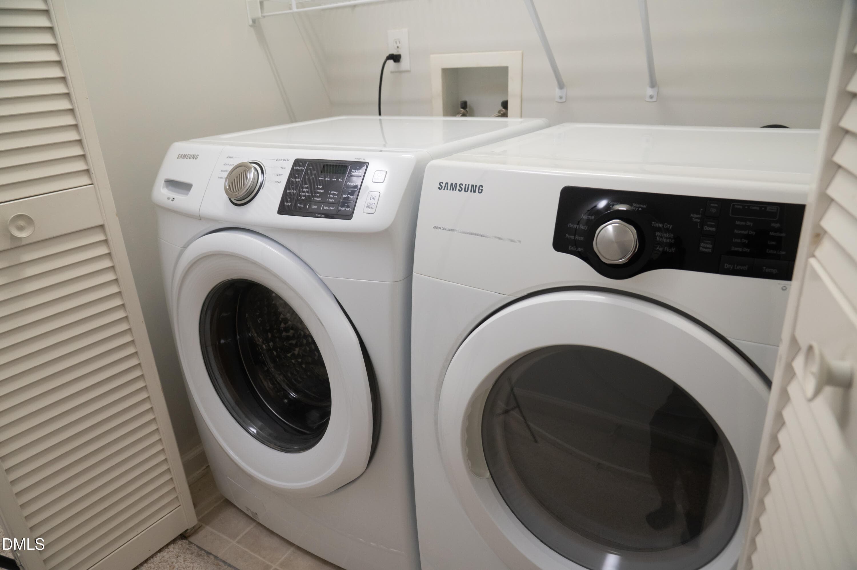 Laundry room - 125 River Pearl Street, Raleigh, NC 27603, Raleigh