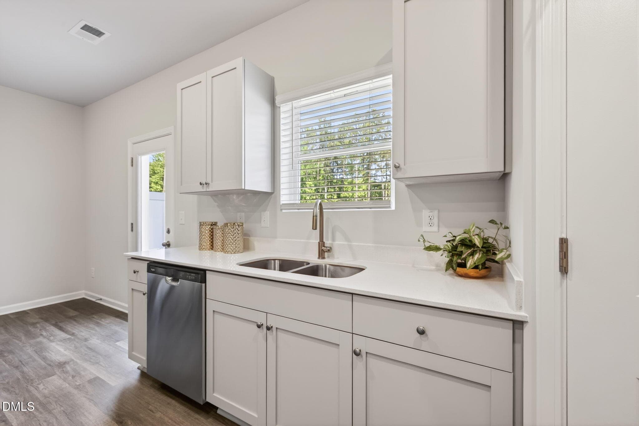 11-web-or-mls-IMG_0393 - 3221 Bailey Lk Drive, Fuquay Varina, NC 27526
