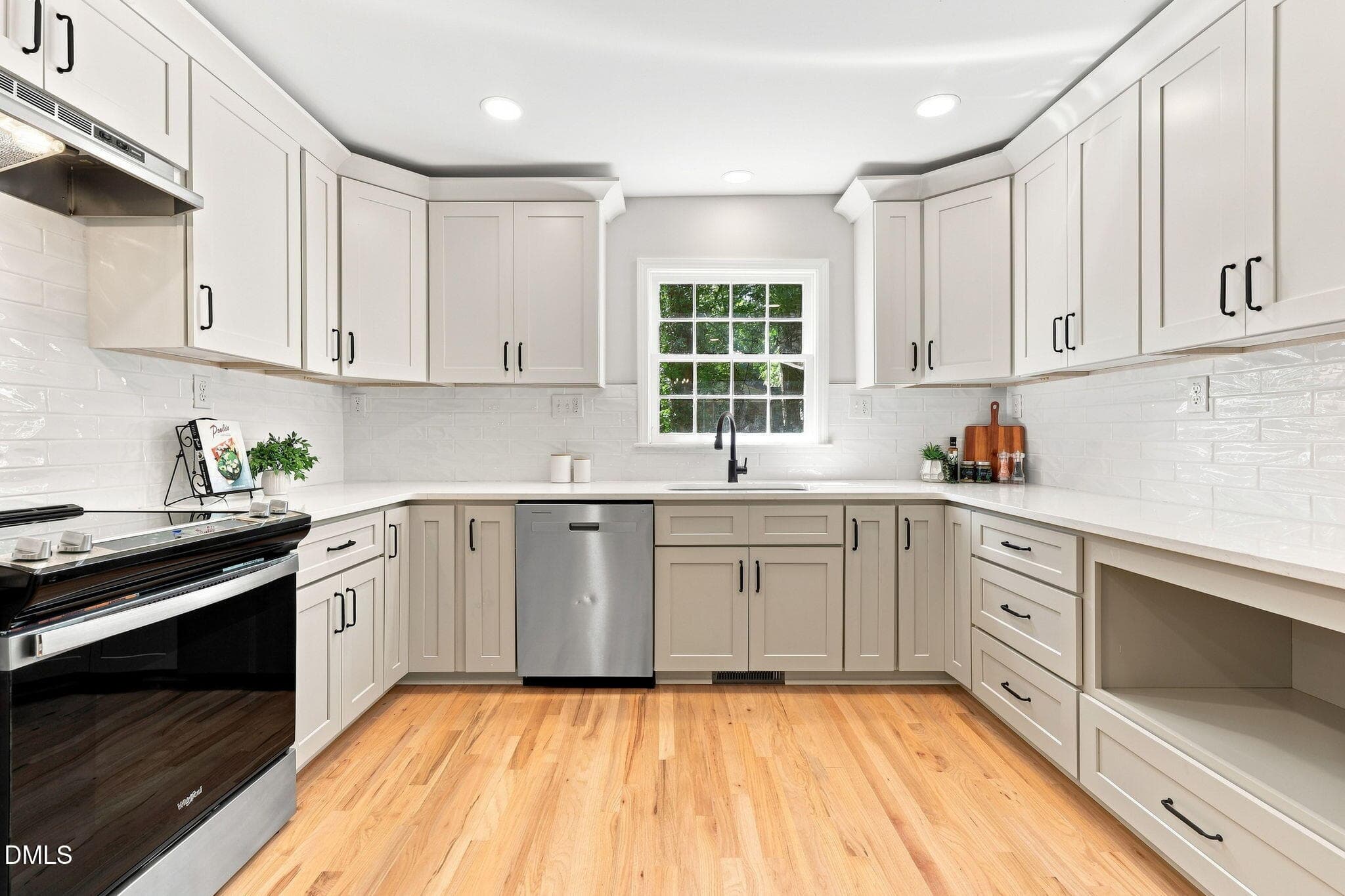 45-web-or-mls-IMG_2938 - 4117 White Pine Drive, Raleigh, NC 27612, Raleigh