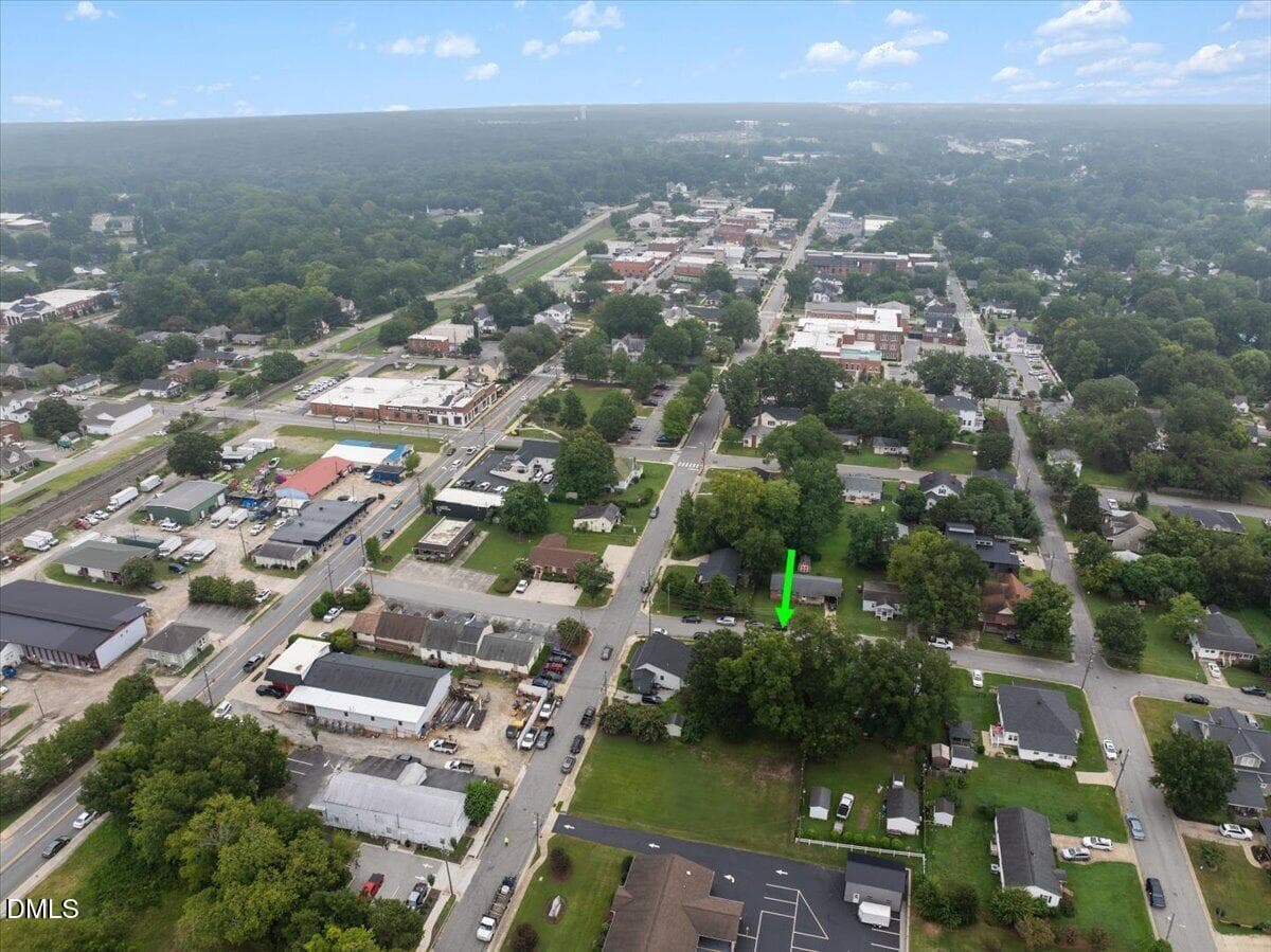 40-36 - 206 S Ellington Street, Clayton, NC 27520, Clayton