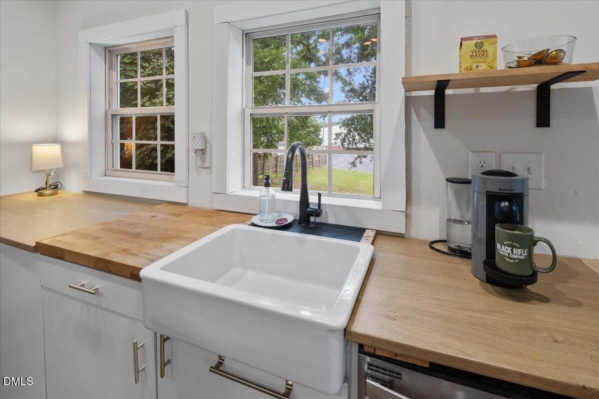 24-22 - 206 S Ellington Street, Clayton, NC 27520, Clayton