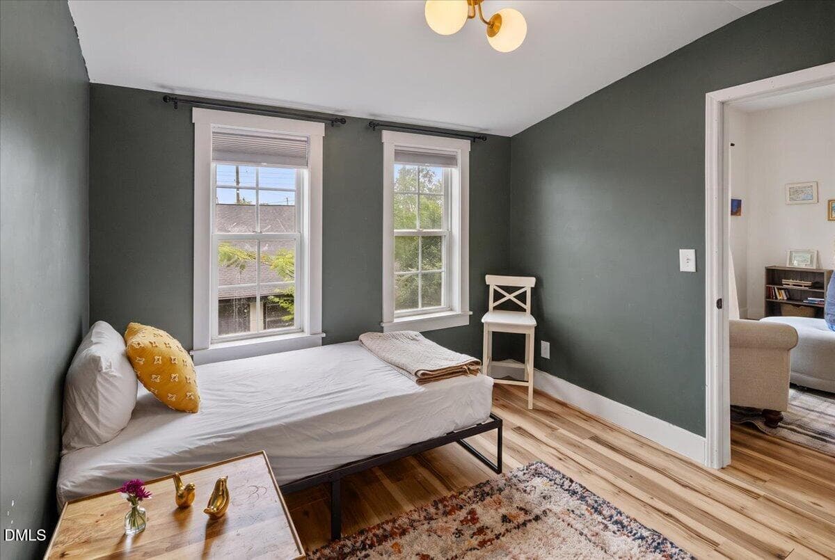 33-31 - 206 S Ellington Street, Clayton, NC 27520, Clayton