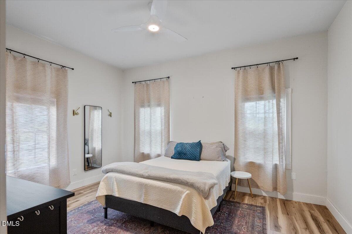 18-16 - 206 S Ellington Street, Clayton, NC 27520