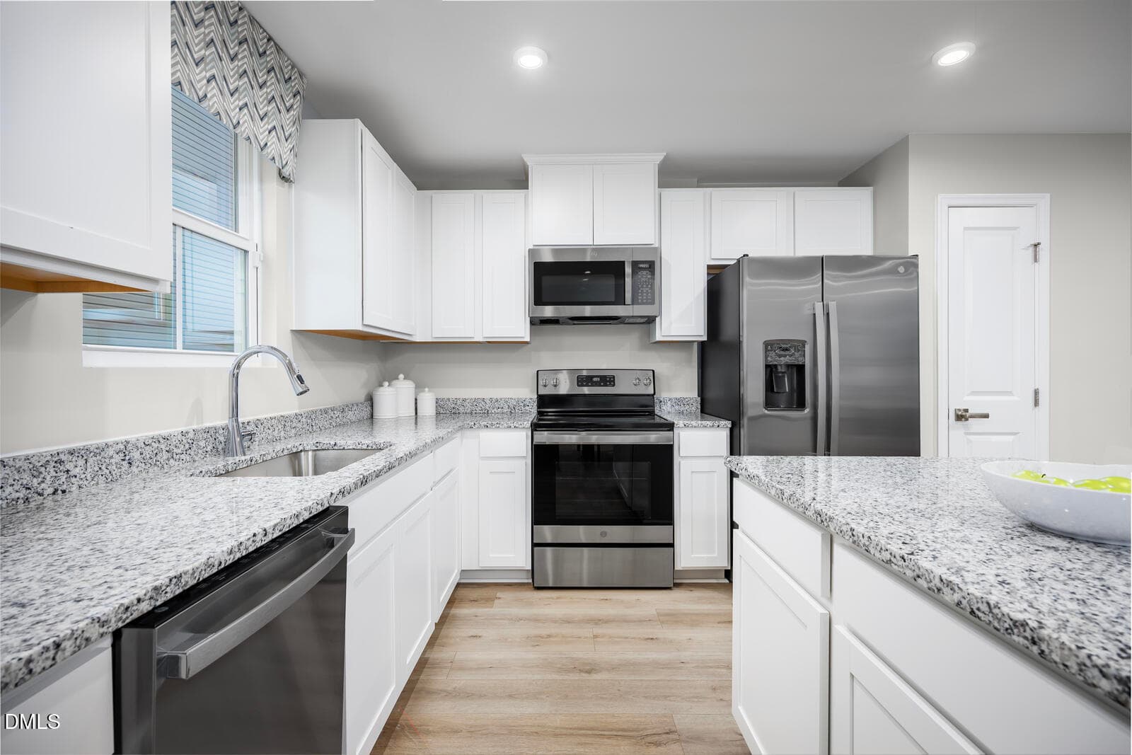 02 kitchen - 8715 Ladybug Drive, Bailey, NC 27807
